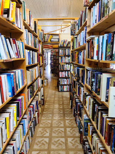 Used Book Store «Second Chance Books», reviews and photos, 307 Main Street, Independence, OR 97351, USA
