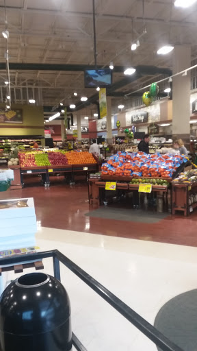 Grocery Store «Farm Fresh», reviews and photos, 227 Fox Hill Rd, Hampton, VA 23669, USA