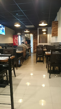 Atmosphère du Restaurant halal Grillade Dorée à Orly - n°7