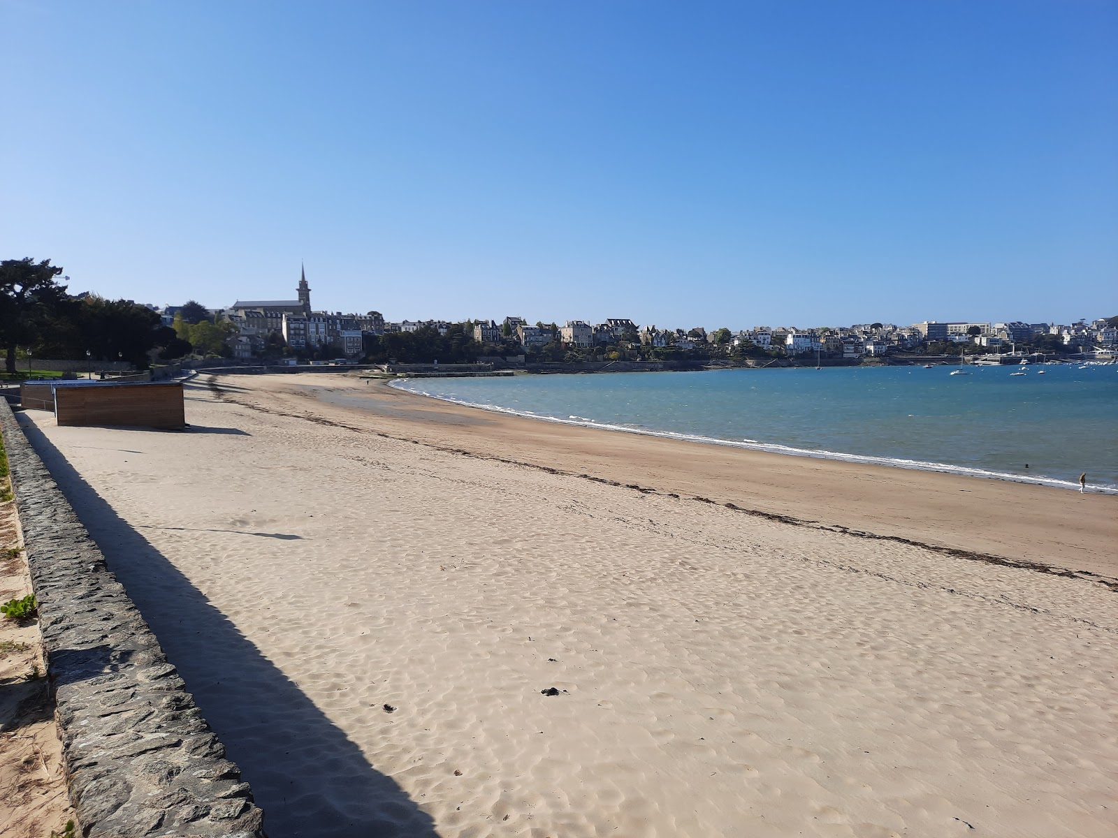 Foto af Plage du Prieure faciliteter område