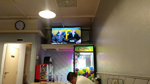 Pizza Restaurant «Round Table Pizza», reviews and photos, 57 N Santa Cruz Ave, Los Gatos, CA 95030, USA