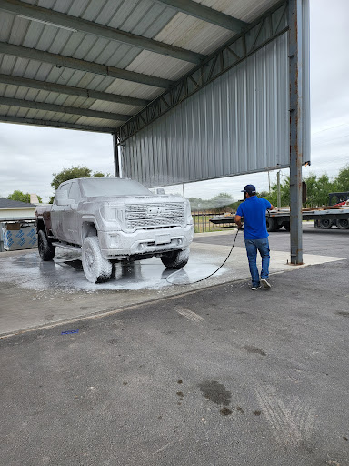 Car wash lozano en Donna