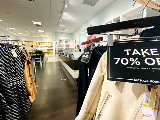 Fashion Accessories Store «Michael Kors», reviews and photos, 1800 Sawgrass Mills Cir #2630, Sunrise, FL 33323, USA