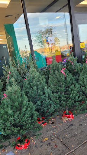 Grocery Store «Giant Food», reviews and photos, 10480 Campus Way S, Kettering, MD 20774, USA