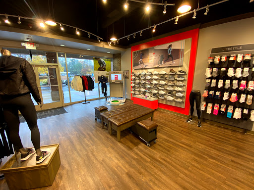 Shoe Store «New Balance», reviews and photos, 380 W Main St, Avon, CT 06001, USA