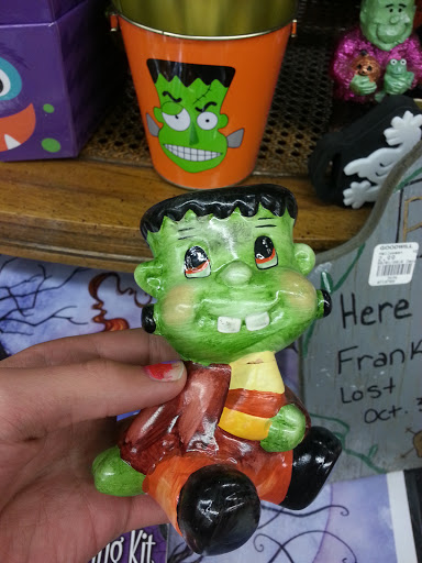 Thrift Store «Yelm Goodwill», reviews and photos, 906 E Yelm Ave, Yelm, WA 98597, USA