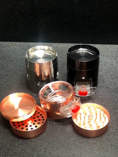 Tobacco Shop «Blow and Tell Smoke Shops and hookah lounge», reviews and photos, 4552 Auburn Blvd, Sacramento, CA 95841, USA