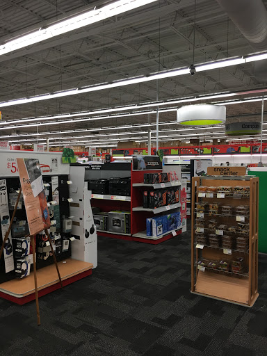 Office Supply Store «Staples», reviews and photos, 2335 Dixwell Ave, Hamden, CT 06514, USA