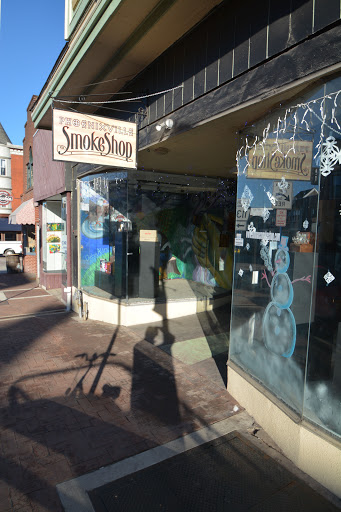 Phoenixville Smoke Shop, 245 Bridge St, Phoenixville, PA 19460, USA, 