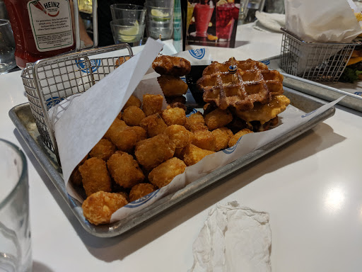 Sports Bar «Dave & Busters», reviews and photos