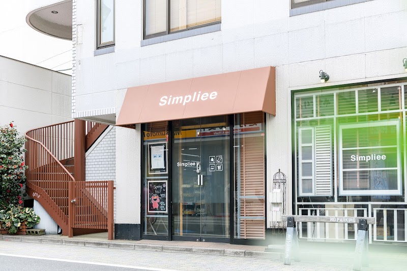 Simpliee（シンプリー）NAIL & EYE 永福町店