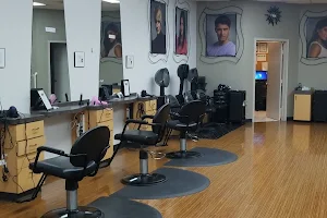 Cost Cutters Family Salon (First Colony) image