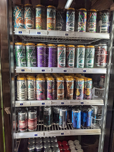 Liquor Store «Beverage Warehouse», reviews and photos, 1 East St, Winooski, VT 05404, USA