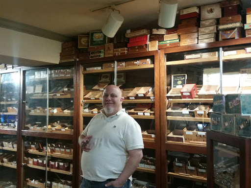 Top Shelf Cigar Co, 4013 W Skippack Pike # 1, Skippack, PA 19474, USA, 