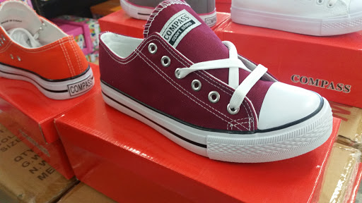 Shoe Store «Footsies Shoe Warehouse», reviews and photos, 1077 Baker St, Costa Mesa, CA 92626, USA