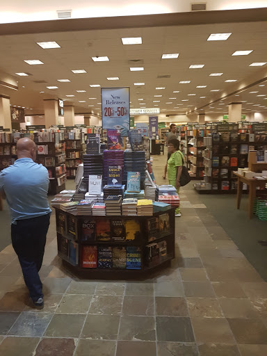 Book Store «Barnes & Noble», reviews and photos, 1076 Post Rd E, Westport, CT 06880, USA
