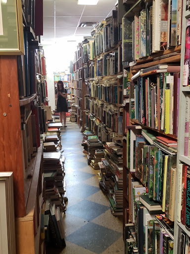 Used Book Store «Yes Books», reviews and photos, 589 Congress St, Portland, ME 04101, USA