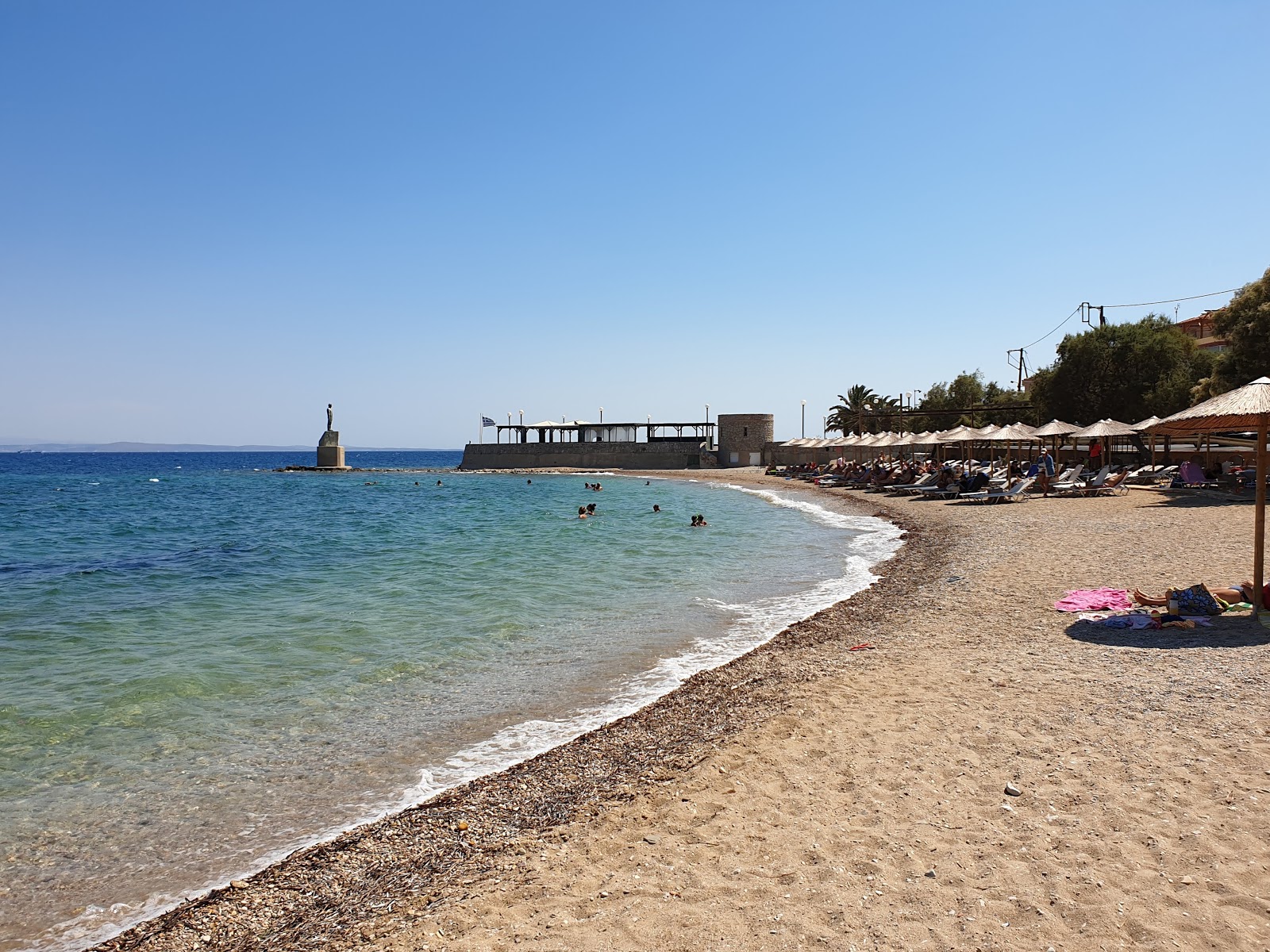 Foto von Paralia Vrontados mit kleine, beiger kiesel Oberfläche