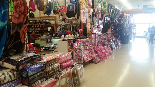 Shopping Mall «Elgin Shopping Mall», reviews and photos, 308 S McLean Blvd, Elgin, IL 60123, USA