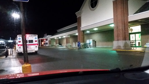 Shopping Mall «Ellsworth Shopping Center», reviews and photos, 175 High St, Ellsworth, ME 04605, USA