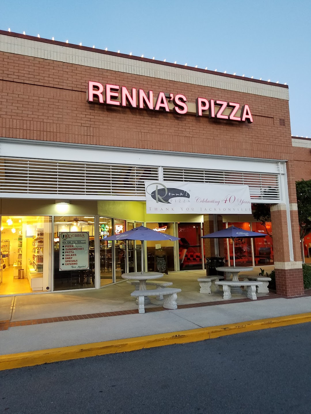 Rennas Pizza Riverplace Shopping Center