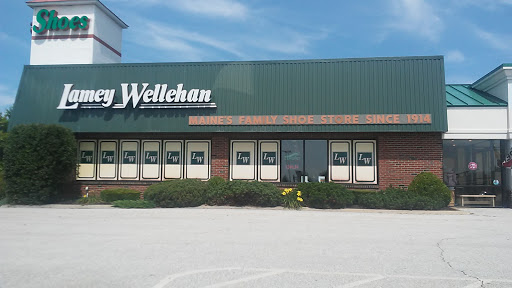 Shoe Store «Lamey Wellehan Shoes - Bangor», reviews and photos, 43 Bangor Mall Blvd, Bangor, ME 04401, USA