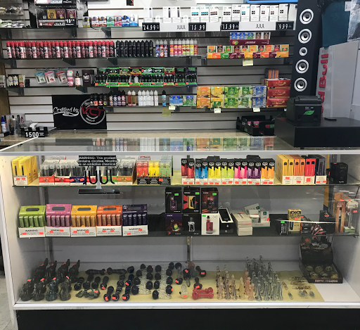 Convenience Store «Parkside Grocery Mart», reviews and photos, 2700 N Murray Ave, Milwaukee, WI 53211, USA