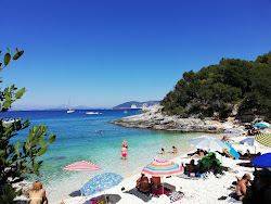 Kimilia beach'in fotoğrafı çok temiz temizlik seviyesi ile