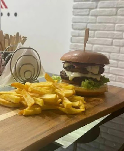 Comentarii opinii despre Burgyradiko Lab