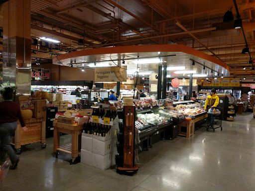 Supermarket «Wegmans», reviews and photos, 200 Boylston St, Chestnut Hill, MA 02467, USA