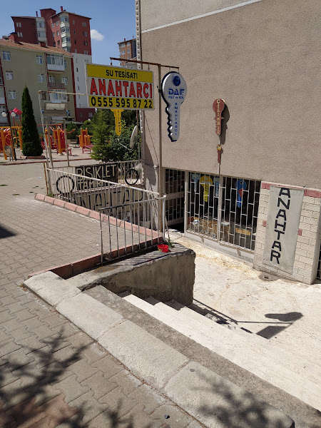 Ahmet ÇİLSALAR Anahtarcı - Bisiklet Tamiri (bisikletçi)