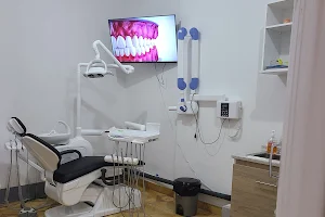 Clinica Dental TeethCare image