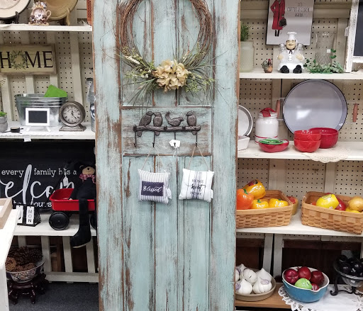 Antique Store «Alton Exchange Mall», reviews and photos, 2990 Homer M Adams Pkwy, Alton, IL 62002, USA