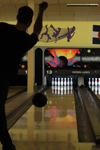 Sports Bar «Crown Lanes Bowling Center & Sports Bar», reviews and photos, 2325 S Federal Blvd, Denver, CO 80219, USA