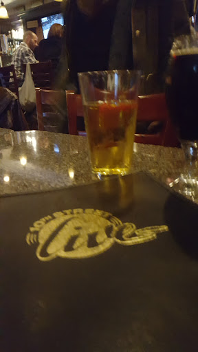 Bar & Grill «10th Street Live Bar & Grill», reviews and photos, 104 N 10th St, Kenilworth, NJ 07033, USA