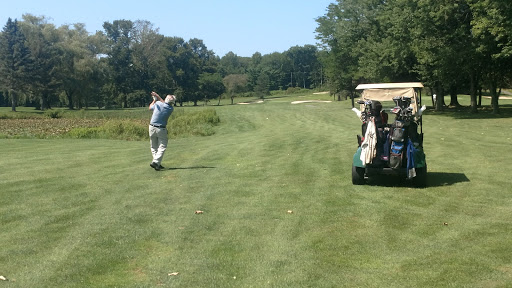 Golf Course «Edgewood in the Pines Golf Course & Banquet Facility», reviews and photos, 22 Edgewood Rd, Drums, PA 18222, USA