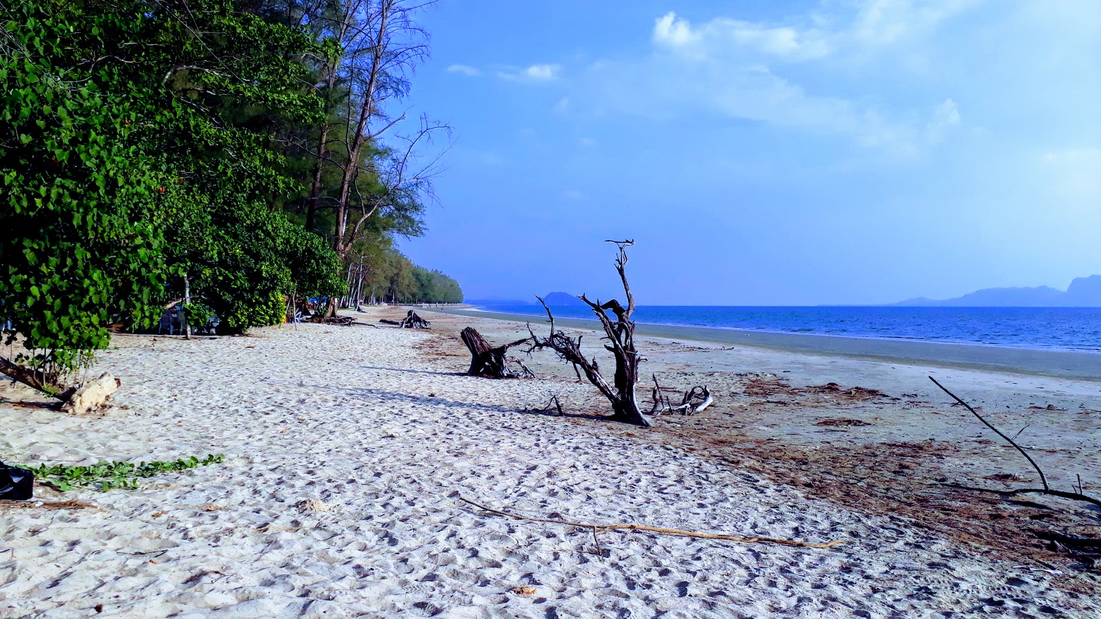 Foto van Chang Lang Beach gelegen in een natuurlijk gebied