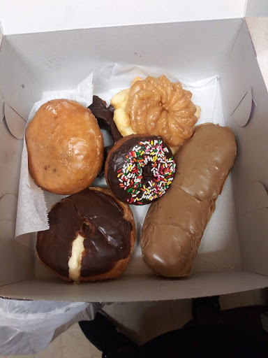 Coffee Shop «D & K Donut Shop», reviews and photos, 4201 Norwood Ave, Sacramento, CA 95838, USA