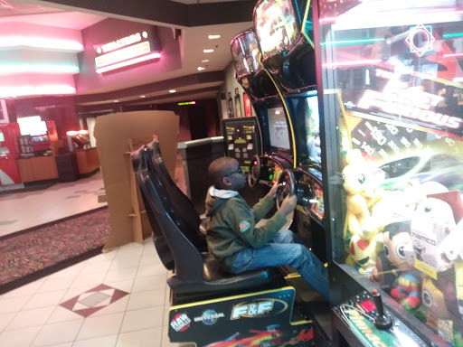 Movie Theater «AMC Showplace Schererville 16», reviews and photos, 875 Deer Creek Dr, Schererville, IN 46375, USA