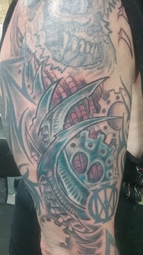 Tattoo Shop «Bulls Body Shop Tattoos», reviews and photos, 1912 Liberty Rd # 1, Sykesville, MD 21784, USA