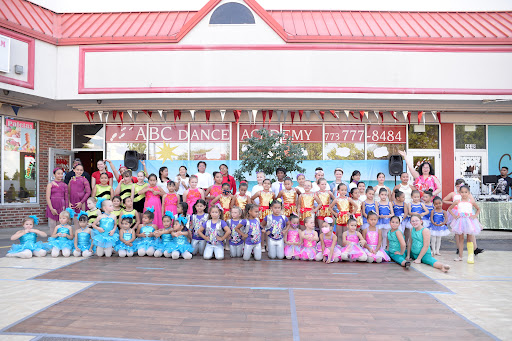 4444 N Milwaukee Ave, Chicago, IL 60630, USA