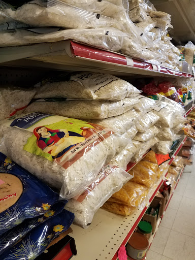 Indian Grocery Store «Surabhi Indian Supermarket», reviews and photos, 1052 S Sutton Rd, Streamwood, IL 60107, USA