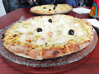 Plats et boissons du Pizzas à emporter Pizza Vival Square à Aurillac - n°14