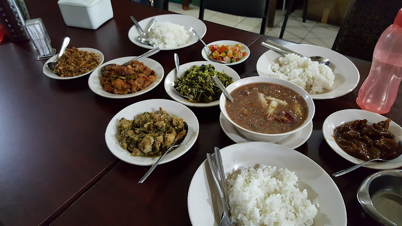Rumah Makan Manado Tinoor