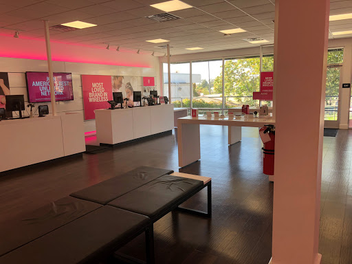 T-Mobile image