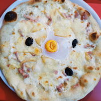 Pizza du Restaurant italien Le Colisée à Thoissey - n°6