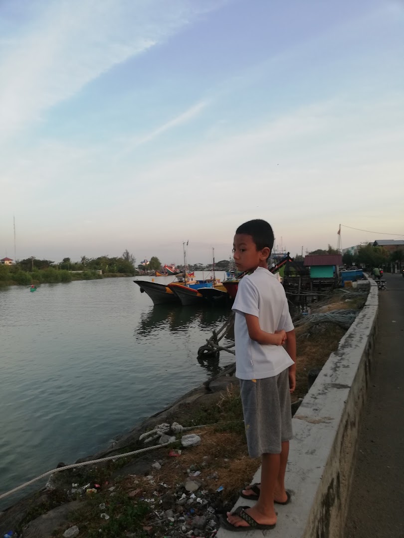 WISATA KAPAL KRUENG ACEH LAMPULO