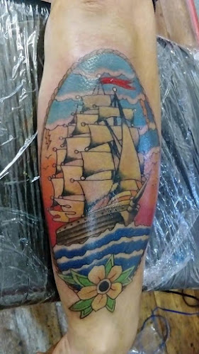 777 Ink Tattoo - Tetoválószalon