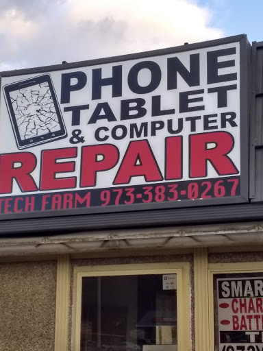 Shopping Mall «Sussex County Mall», reviews and photos, 15 Hampton House Rd, Newton, NJ 07860, USA