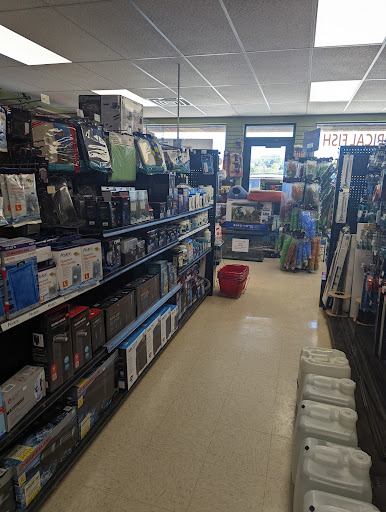 Pet Supply Store «Sunflower Natural Pet Supplies», reviews and photos, 514 Pillsbury Dr, Manhattan, KS 66502, USA